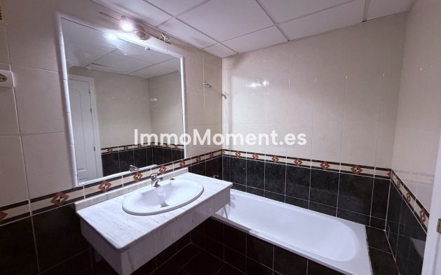 Resale - Apartment - Inland  - Alhaurín el Grande Centro
