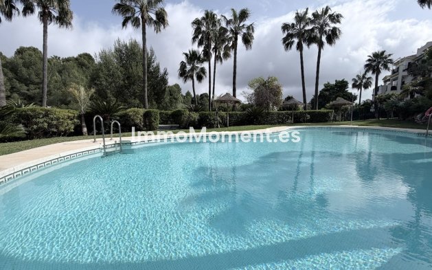 Resale - Apartment - Inland  - Alhaurín el Grande Centro
