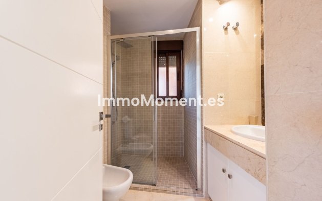 Wiederverkauf - Wohnung - Estepona  - Costalita