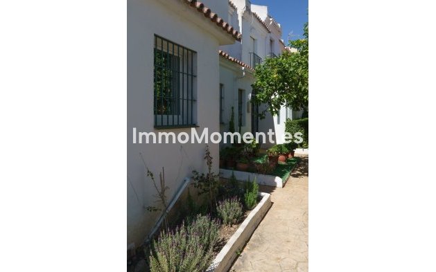Resale - Townhouse - Estepona - Atalaya