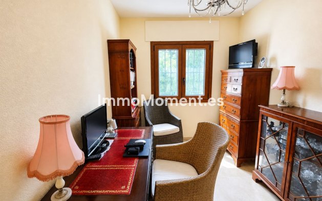 Bestaande woning - Vrijstaande villa - Manilva - La Duquesa