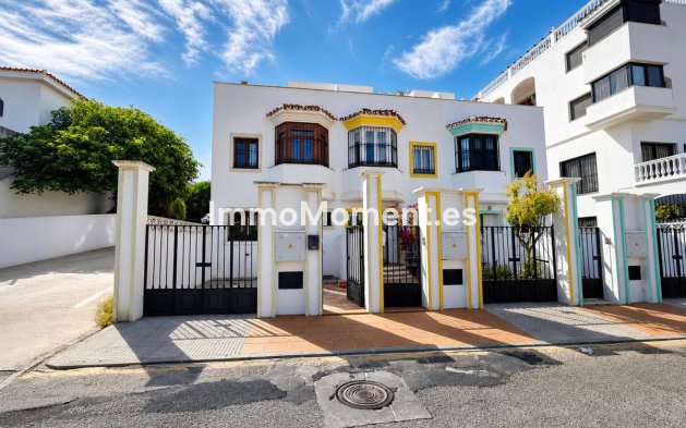 Bestaande woning - Vrijstaande villa - Manilva - La Duquesa