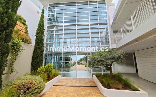 Resale - Apartment - Fuengirola - Higueron