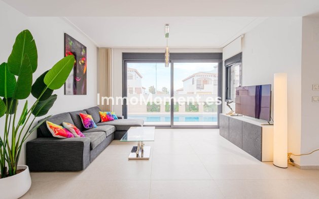 Reventa - Villa independiente - Orihuela - Punta Prima
