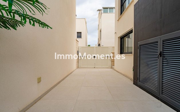 Reventa - Villa independiente - Orihuela - Punta Prima