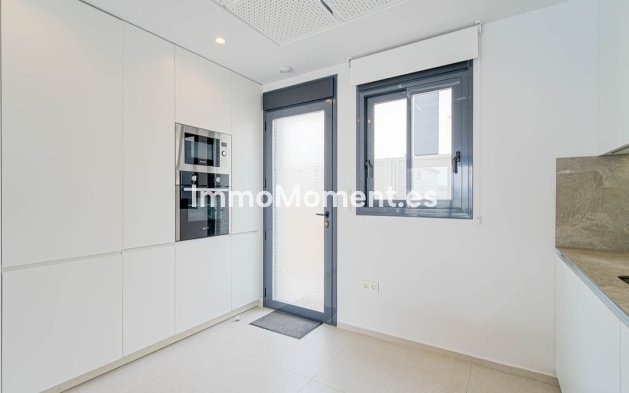 Reventa - Villa independiente - Orihuela - Punta Prima