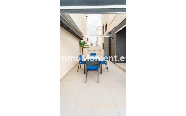 Reventa - Villa independiente - Orihuela - Punta Prima