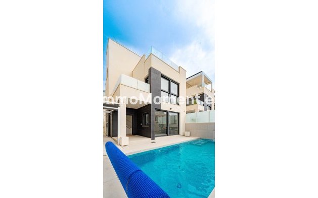 Reventa - Villa independiente - Orihuela - Punta Prima