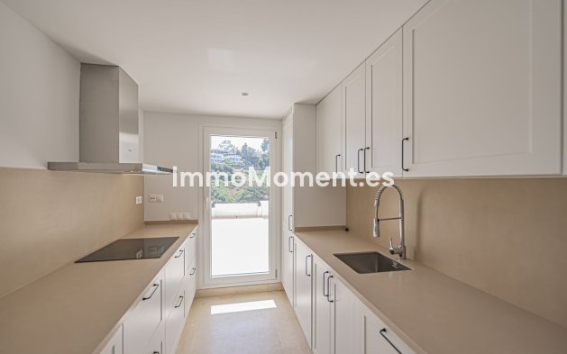 Wiederverkauf - Wohnung - Marbella - Nueva Andalucía