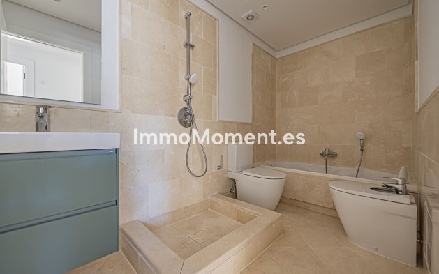 Wiederverkauf - Wohnung - Marbella - Nueva Andalucía
