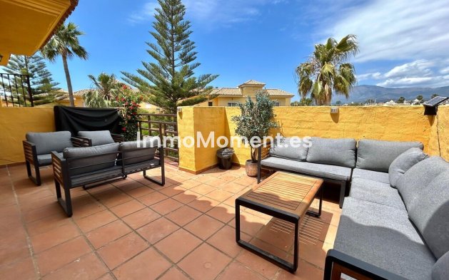 Resale - Detached villa - Estepona - Estepona Centro