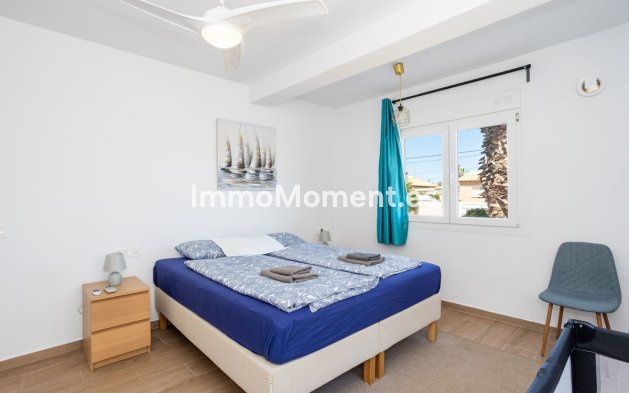 Wiederverkauf - Freistehende Villa - Orihuela - Playa Flamenca