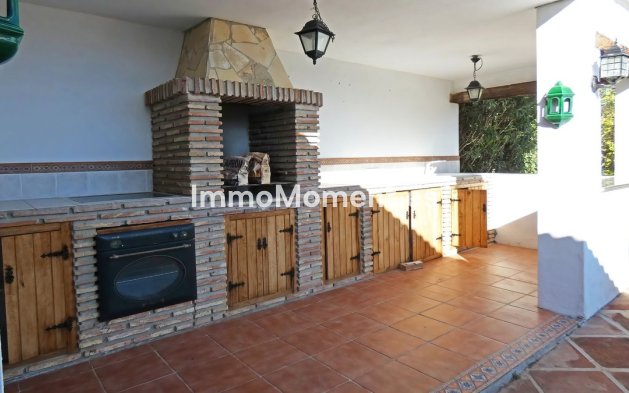 Resale - Country house - Inland  - Alhaurín el Grande Centro