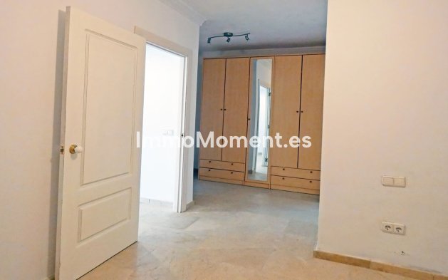 Resale - Country house - Inland  - Alhaurín el Grande Centro