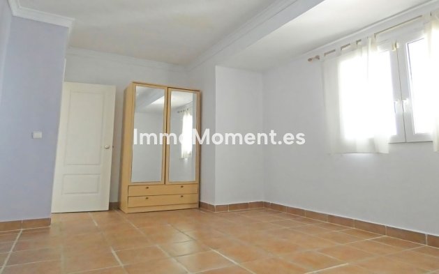 Resale - Country house - Inland  - Alhaurín el Grande Centro