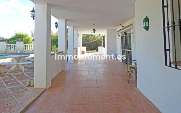 Resale - Country house - Inland  - Alhaurín el Grande Centro