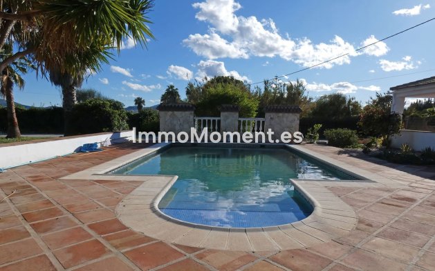 Resale - Country house - Inland  - Alhaurín el Grande Centro