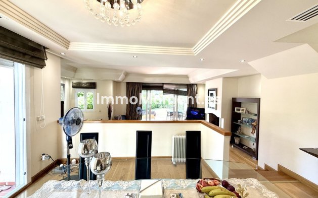 Revente - Villa individuelle - Estepona  - Costalita