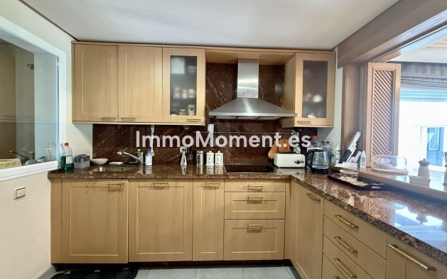 Revente - Villa individuelle - Estepona  - Costalita