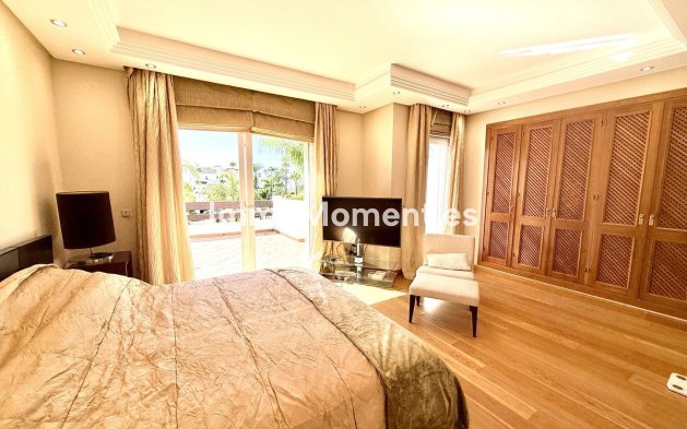 Revente - Villa individuelle - Estepona  - Costalita