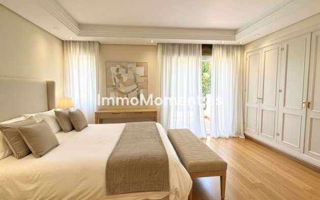 Revente - Villa individuelle - Estepona  - Costalita