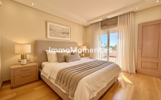 Revente - Villa individuelle - Estepona  - Costalita