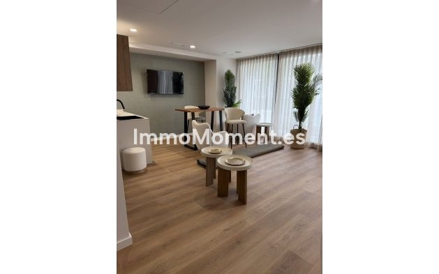 Resale - Apartment - Estepona - Estepona Centro