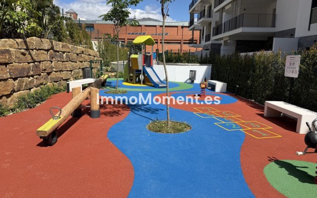 Resale - Apartment - Estepona - Estepona Centro