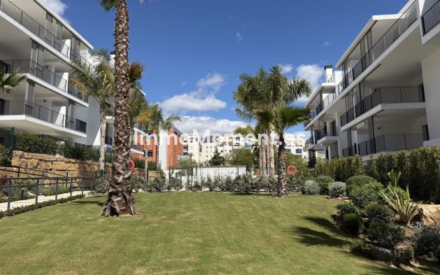 Resale - Apartment - Estepona - Estepona Centro