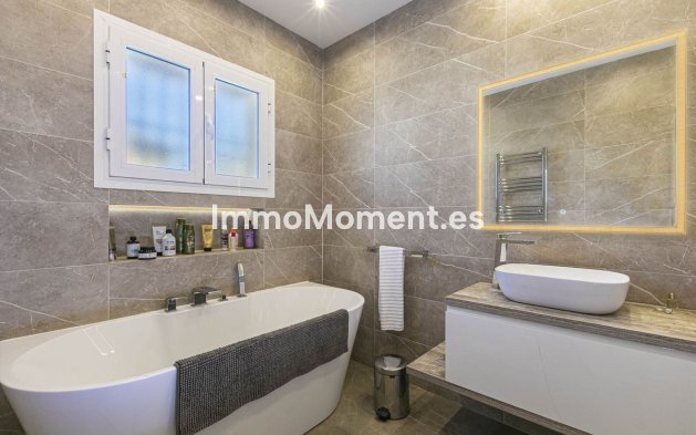 Reventa - Parcela - Estepona  - Estepona Centro