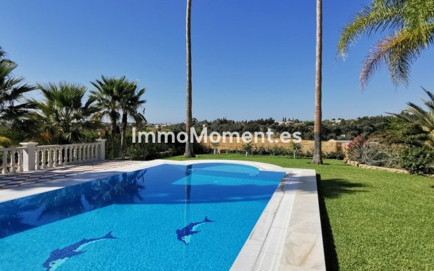 Reventa - Villa independiente - Estepona  - Estepona Centro