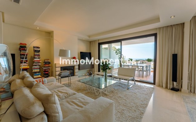 Resale - Apartment - Benahavís - La Quinta
