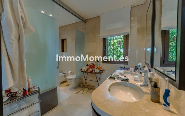 Resale - Apartment - Benahavís - La Quinta