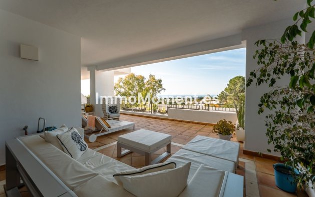Resale - Apartment - Benahavís - La Quinta