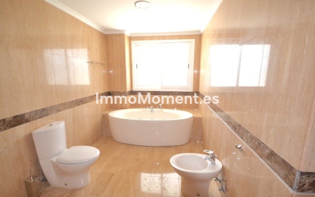 Wiederverkauf - Wohnung - Marbella - Puerto Banús
