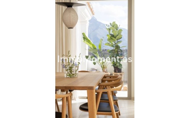 Resale - Apartment - Marbella - Nueva Andalucía
