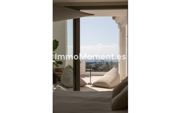 Resale - Apartment - Marbella - Nueva Andalucía