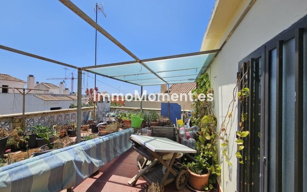 Wiederverkauf - Freistehende Villa - Estepona  - Estepona Centro