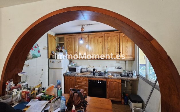 Wiederverkauf - Freistehende Villa - Estepona  - Estepona Centro