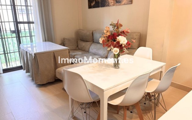 Resale - Apartment - Inland  - Alhaurín de la Torre