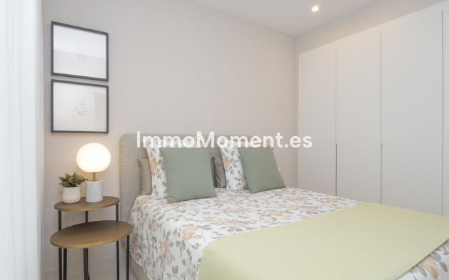 Resale - Apartment - Estepona - Atalaya