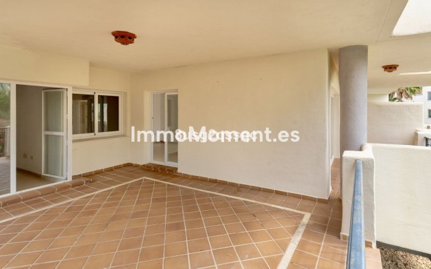 Resale - Apartment - Marbella - Elviria