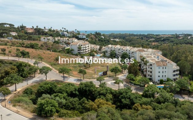 Resale - Apartment - Marbella - Elviria