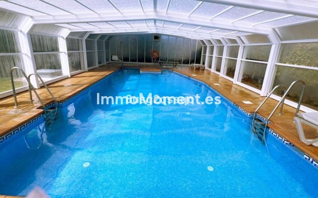 Resale - Apartment - Marbella - Elviria