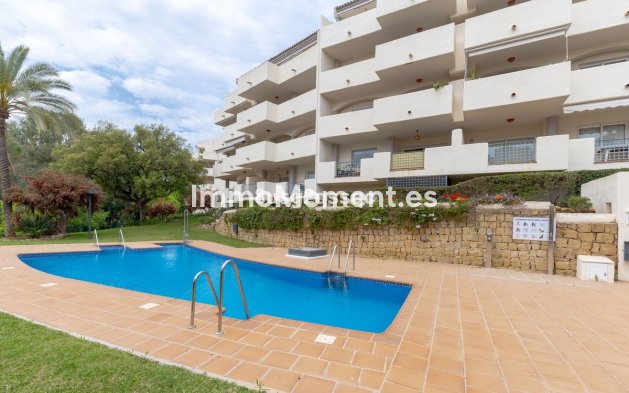 Resale - Apartment - Marbella - Elviria
