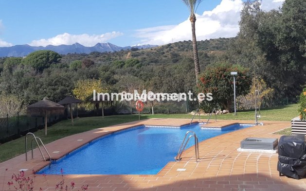 Resale - Apartment - Marbella - Elviria