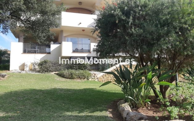Resale - Apartment - Marbella - Elviria