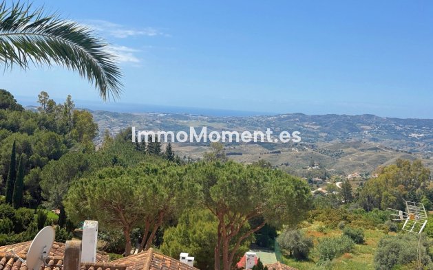 Resale - Villa - Mijas - Mijas Centro