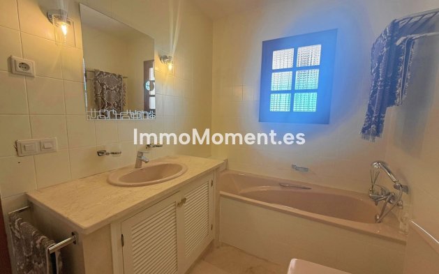 Resale - Villa - Mijas - Mijas Centro