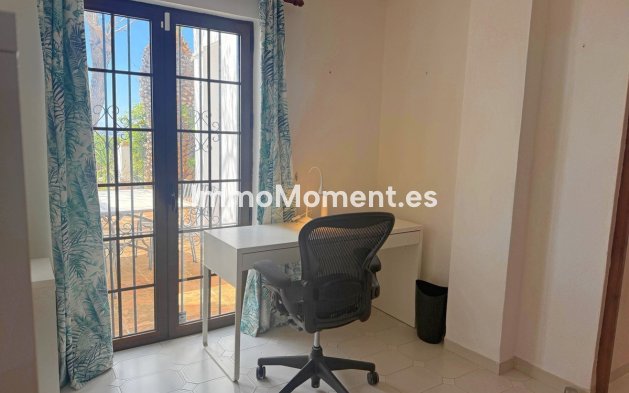 Resale - Villa - Mijas - Mijas Centro